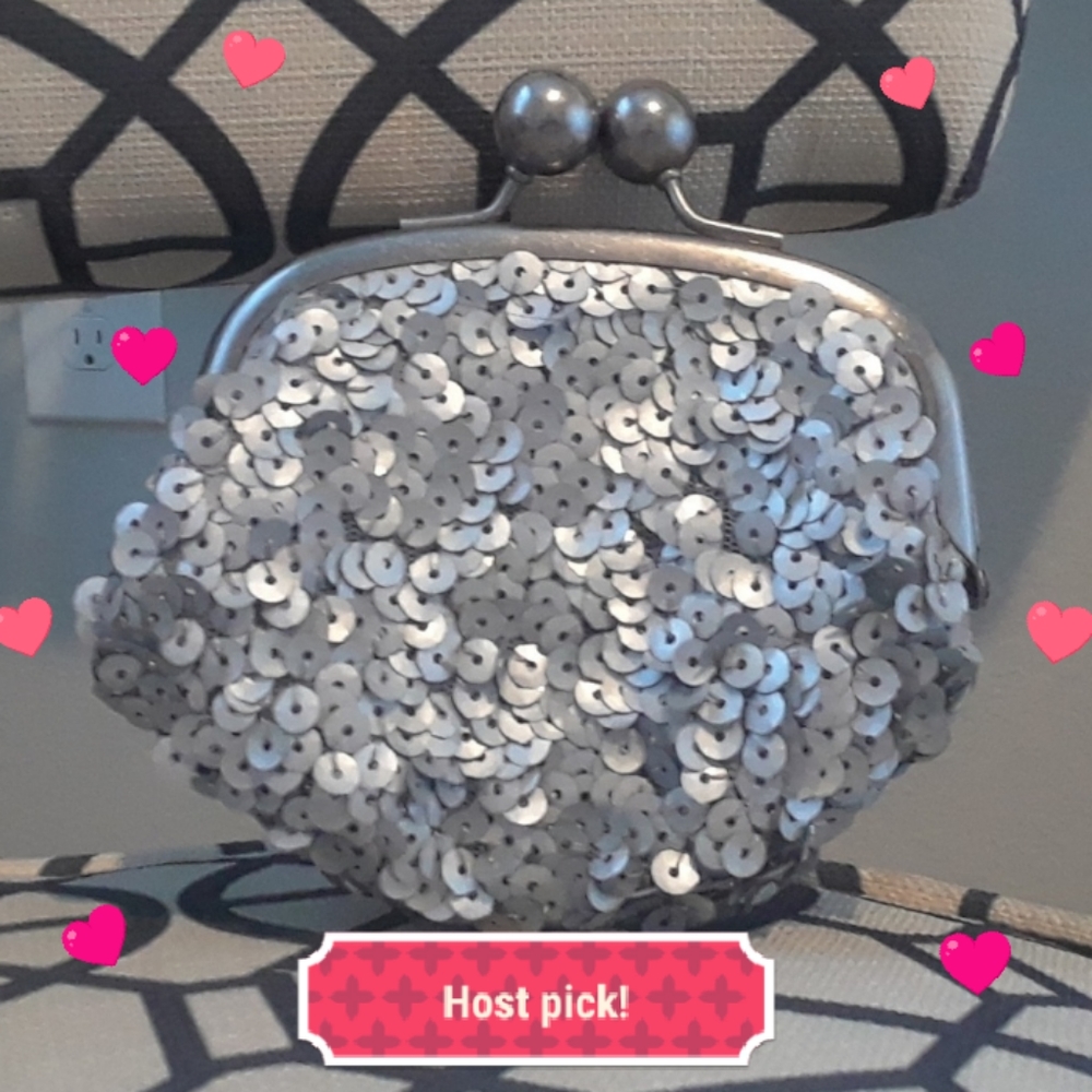 💕HP💕Vera Wang‎ Silver Sequin Mini Clutch Purse